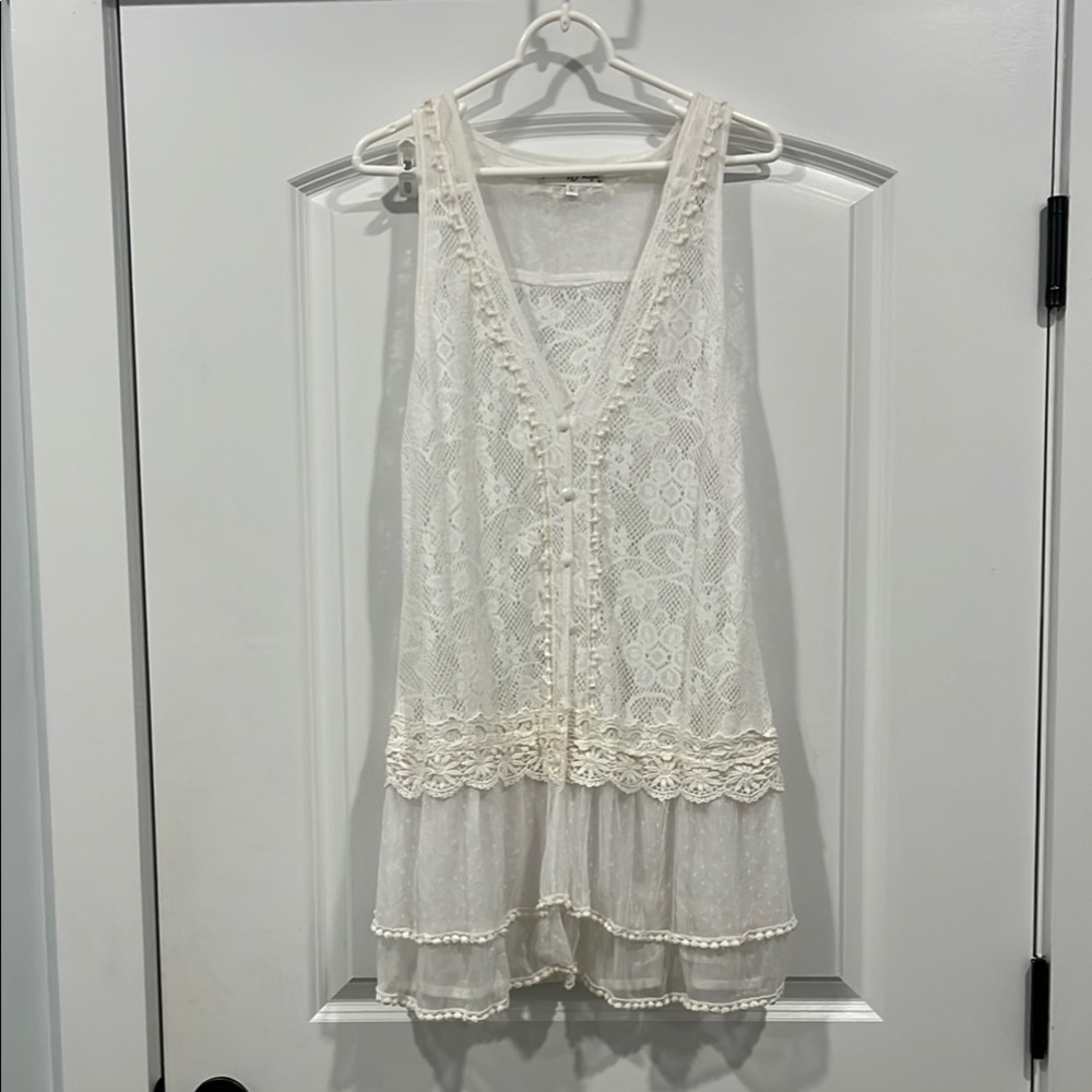 Pretty Angel White Lace Sleeveless Top